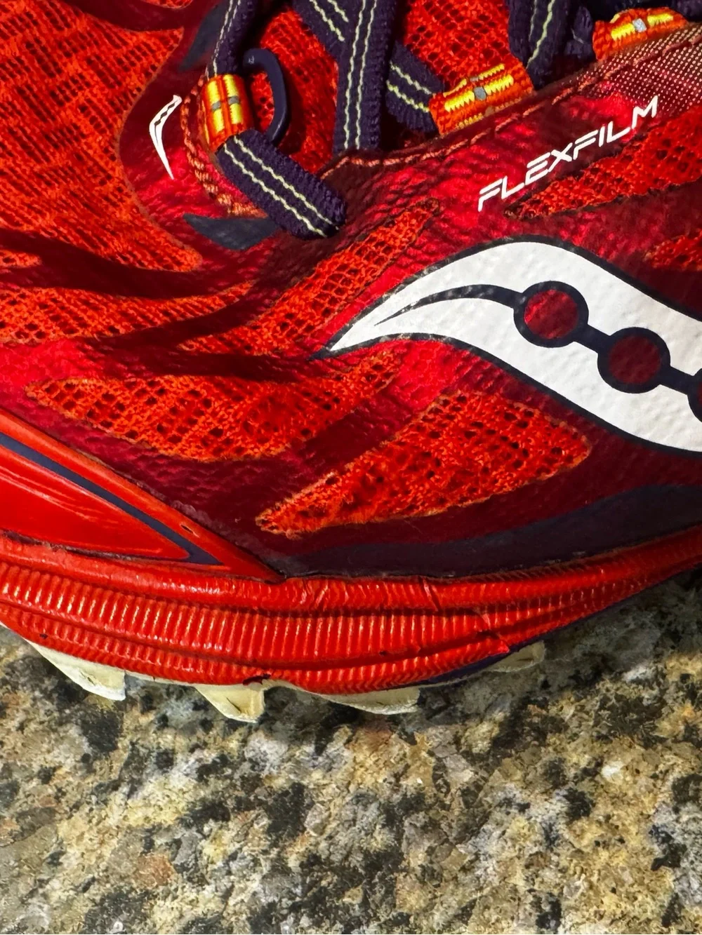 Saucony Peregrine 4 Women's Size 8 Trail Hiking Running Shoes Orange Red Purple